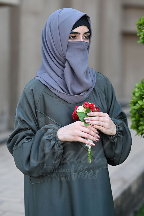 Ameerah Al Noor Abaya - Sacramento