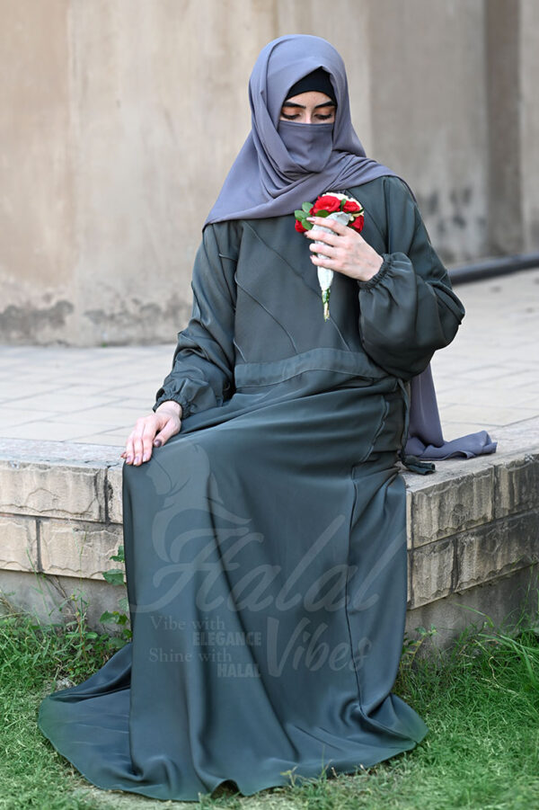 Ameerah Al Noor Abaya - Sacramento