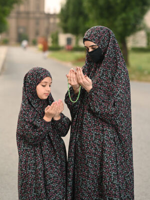 Entire Spiral Namaz Chaddar Mommy and Me