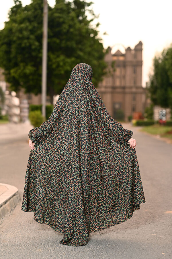 Fantastic Spiral Black Namaz Chaddar