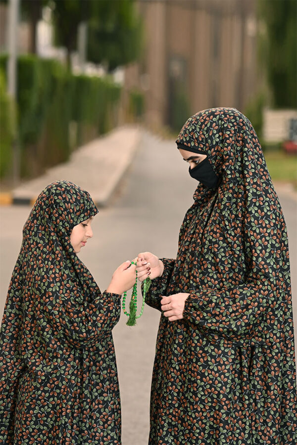 Fantastic Spiral Namaz Chaddar Mommy and Me