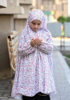 Flower Pattern White Namaz Chaddar
